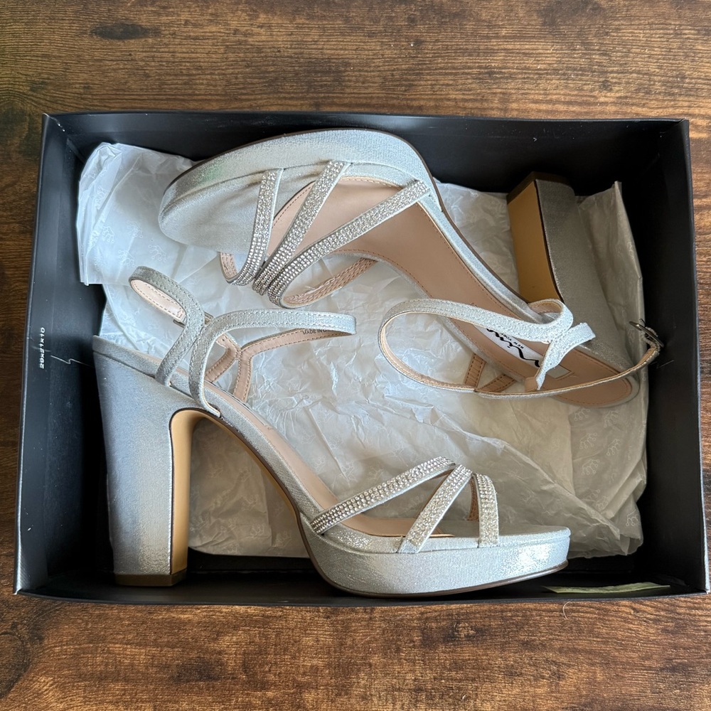 NINA • silver heels